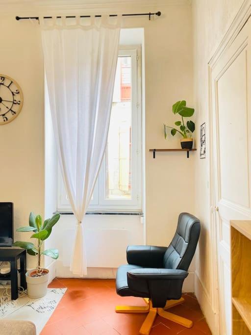 Le Jardin Secret De Nady Apartment Carcassonne Exterior photo