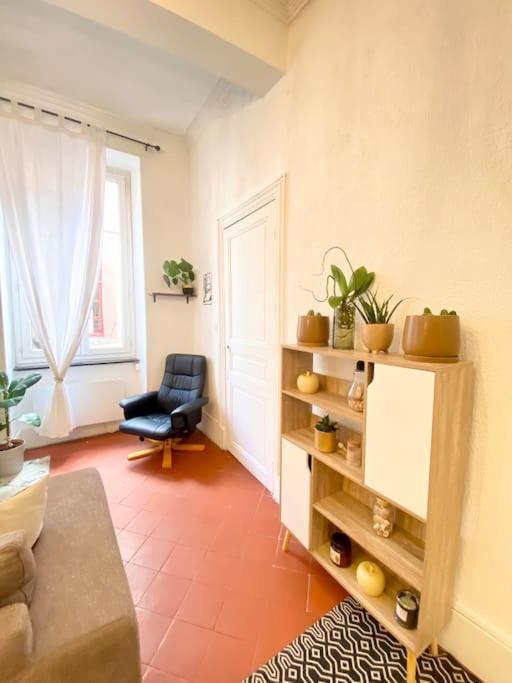Le Jardin Secret De Nady Apartment Carcassonne Exterior photo